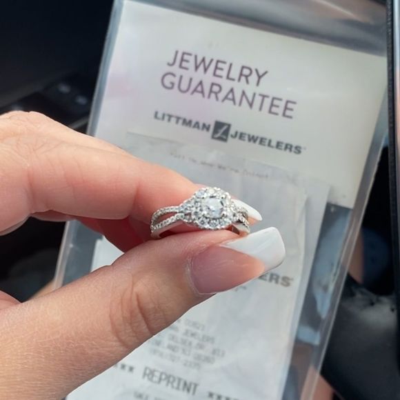 14k white gold diamond ring size 7.25 - Picture 6 of 8